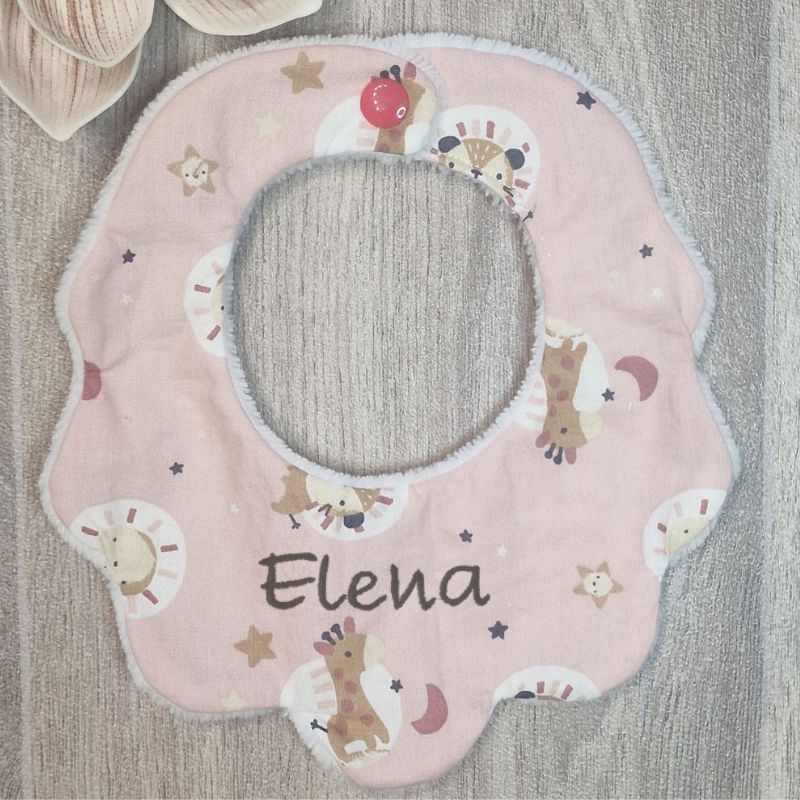 Bavaglino con smerlo Bavaglino con smerlo