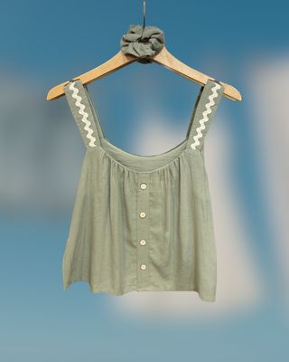 TOP VERDE CON COLETERO