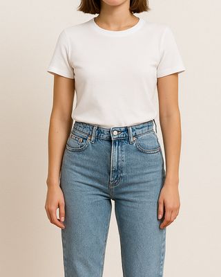 PANTALÓN DENIM MOM FIT DESHILACHADO