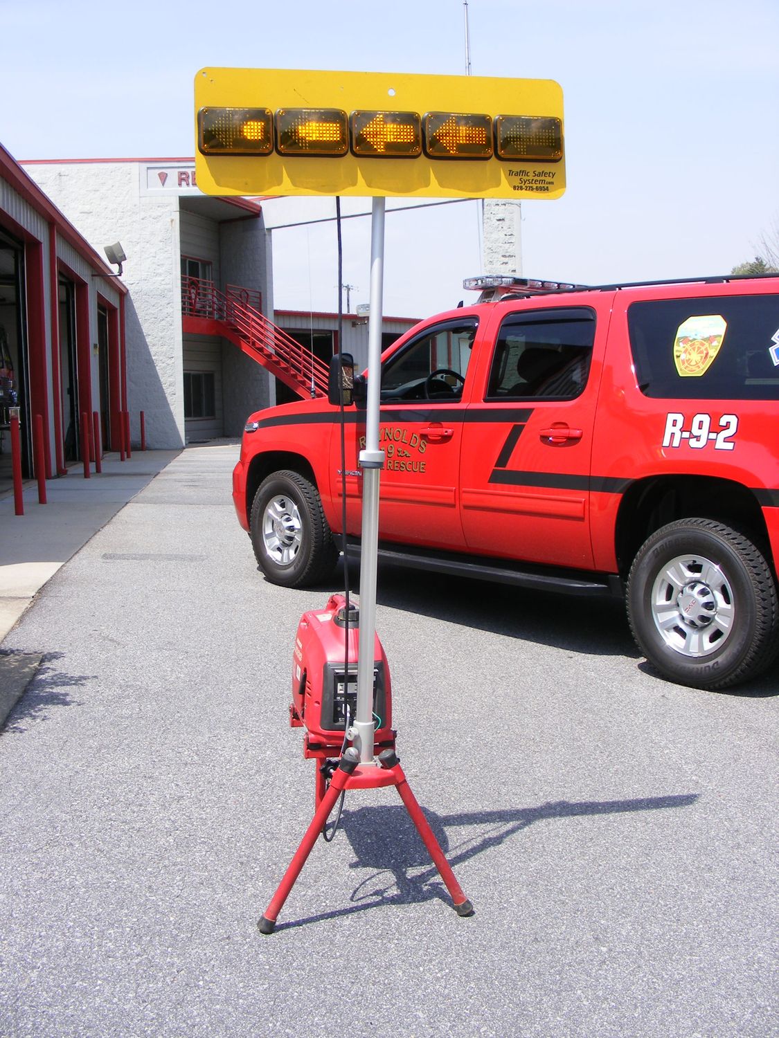 Traffic Safety System Portable Safety Arrow Board