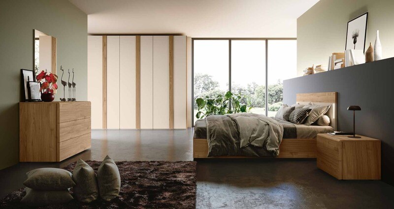 ​CAMERA DA LETTO VQ3090
ACCESSORIATA DI TUTTO, CHIAVI IN MANO!