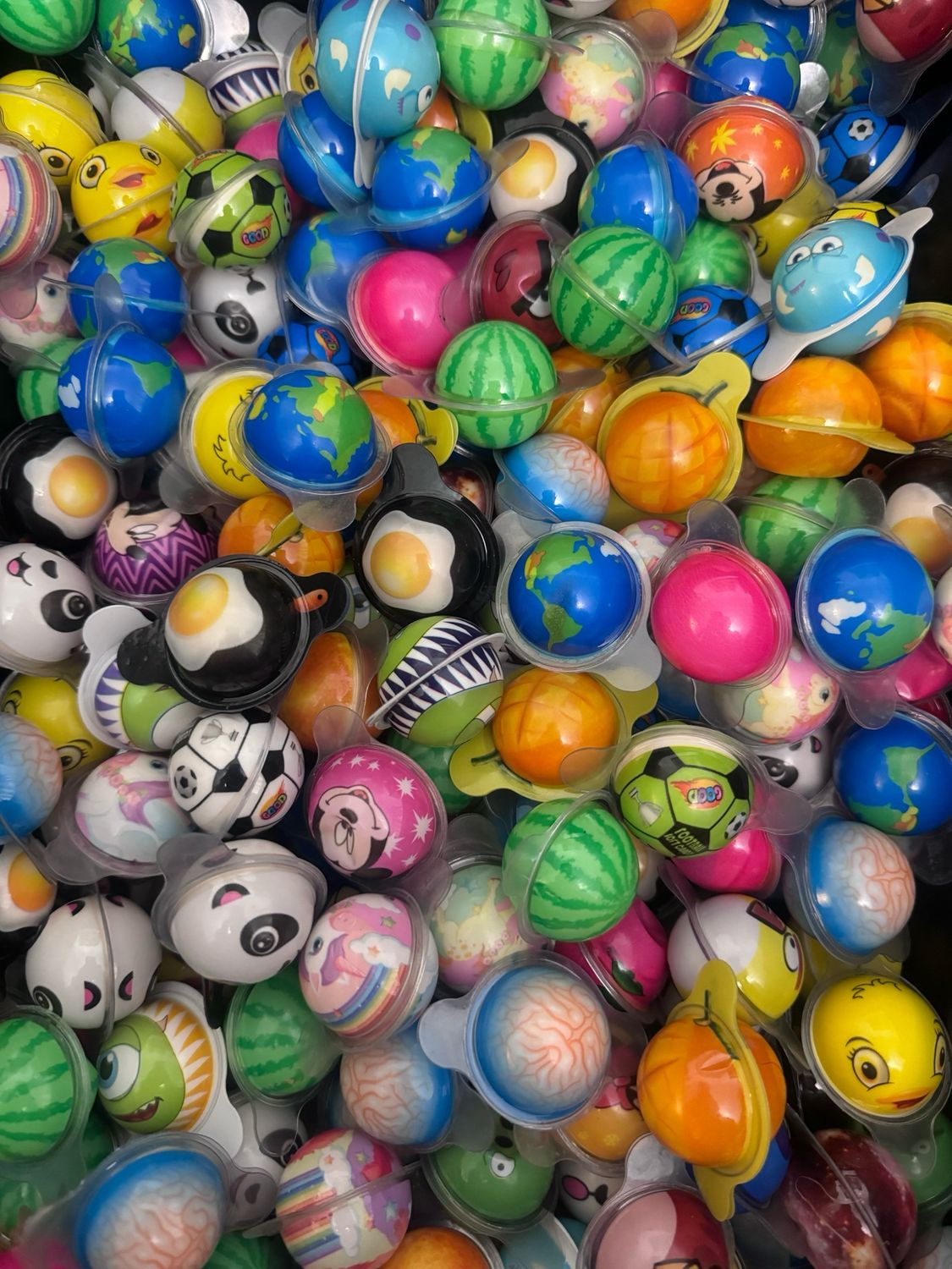 Gummy Ball Pouch - 11 Balls