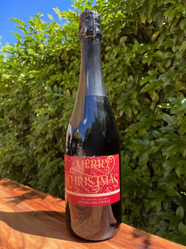 Merry Christmas Sparkling Shiraz