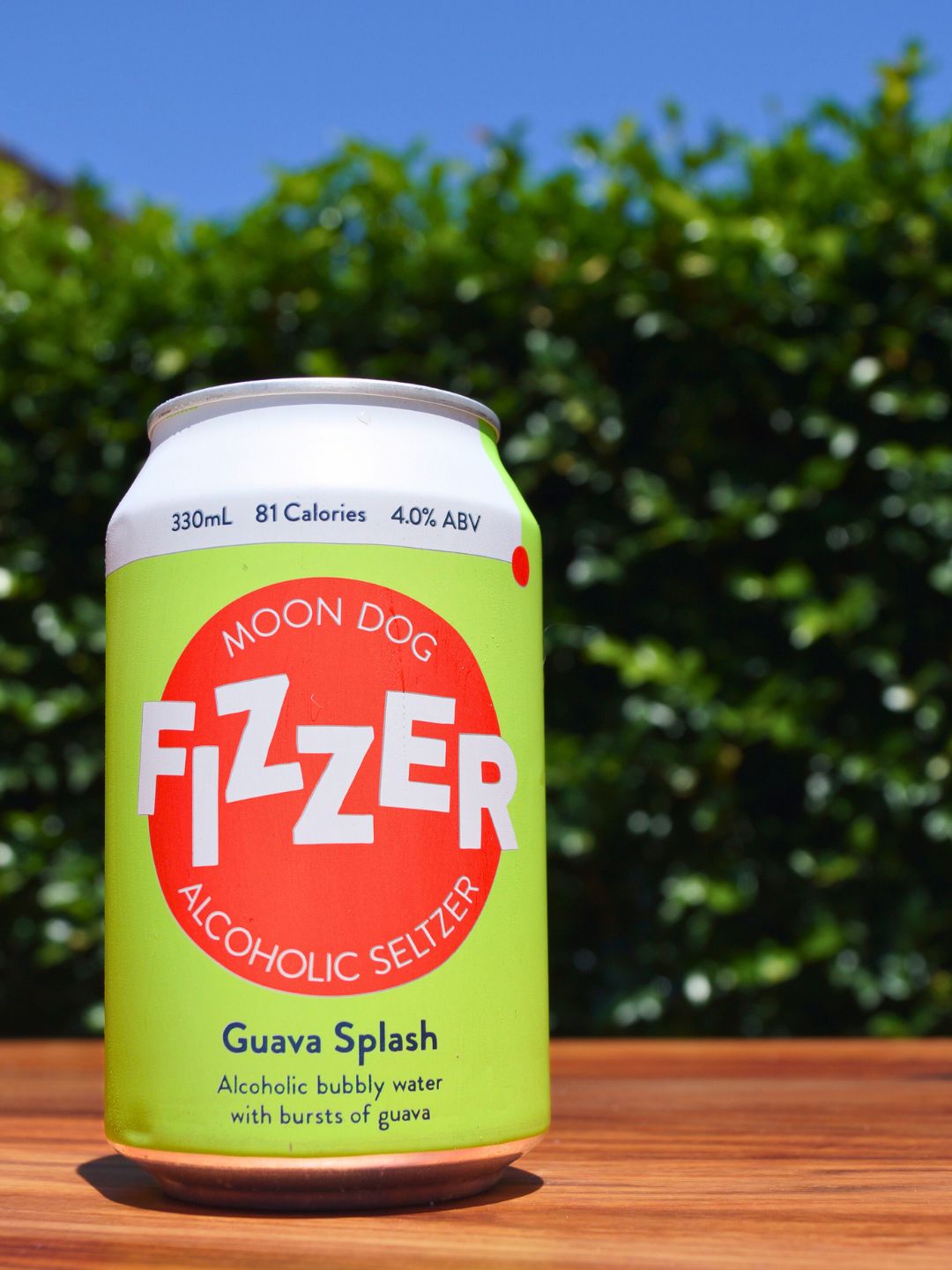 Moon Dog Fizzer Guava Splash Seltzer