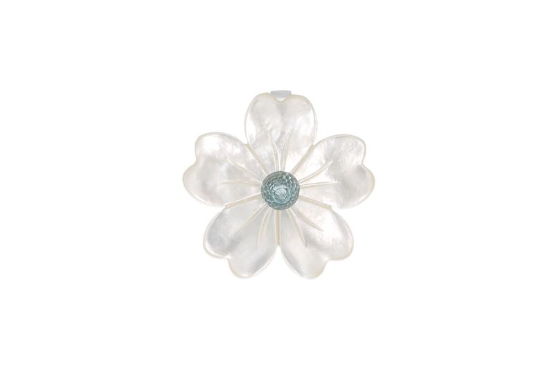 Mother of Pearl Daisy Pendant