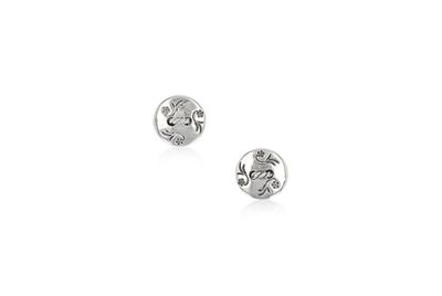 Button Earstuds