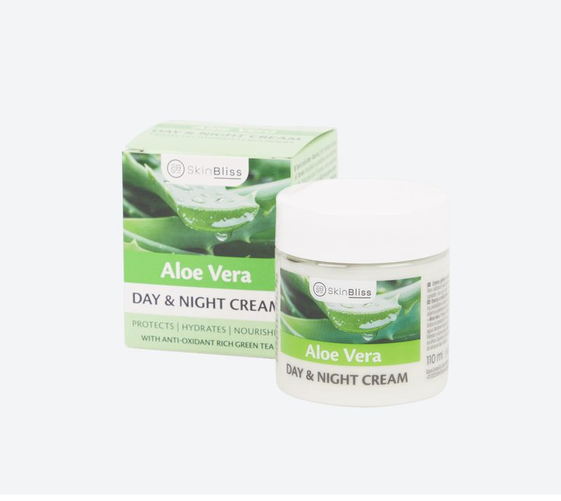 Aloe vera day and night cream
Skin Bliss 110ml  كريم الالوفيرا ليلا ونهارا
نعمة البشرة