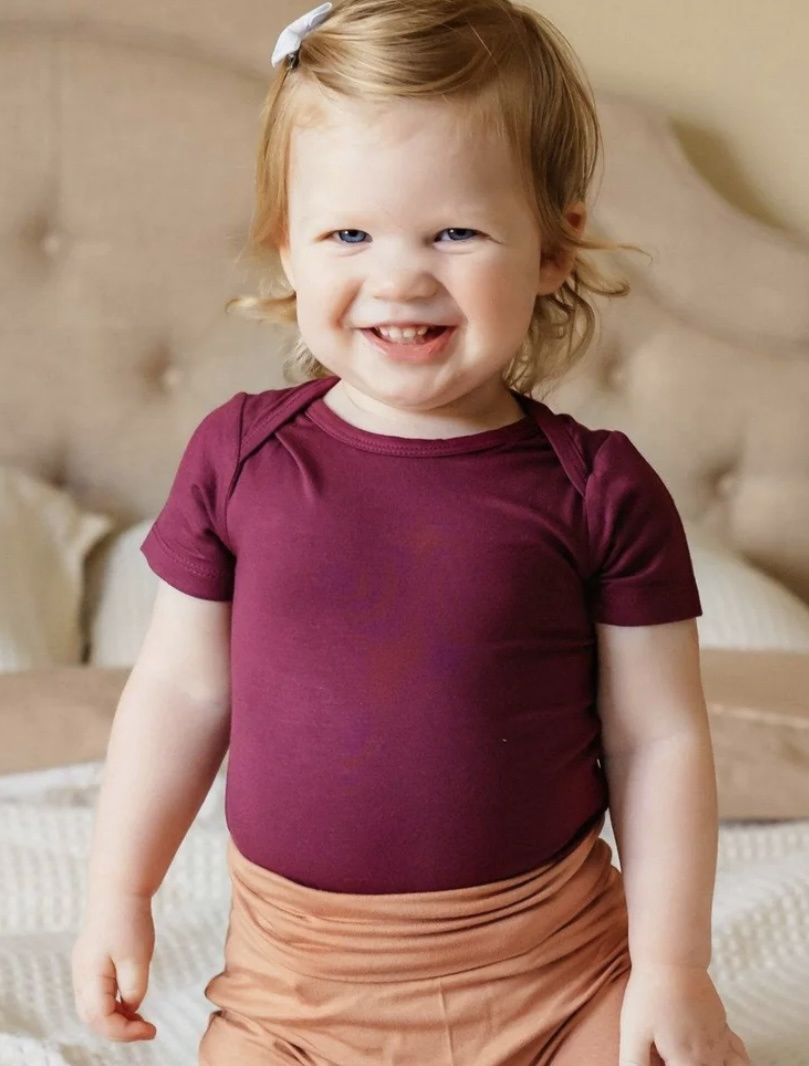 Short Sleeve Bodysuit, Size: 2T, Colour: Burgandy