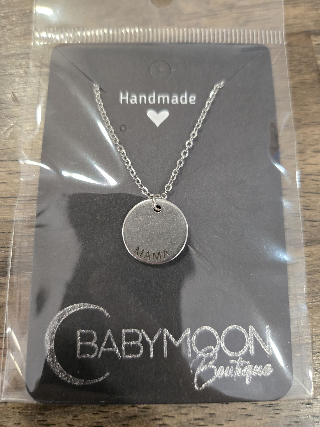 Mama Round Necklace