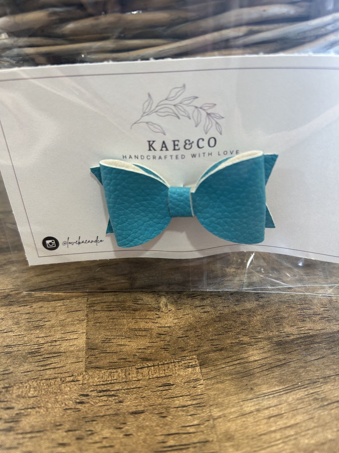 Handmade Bows New, Colour: Teal