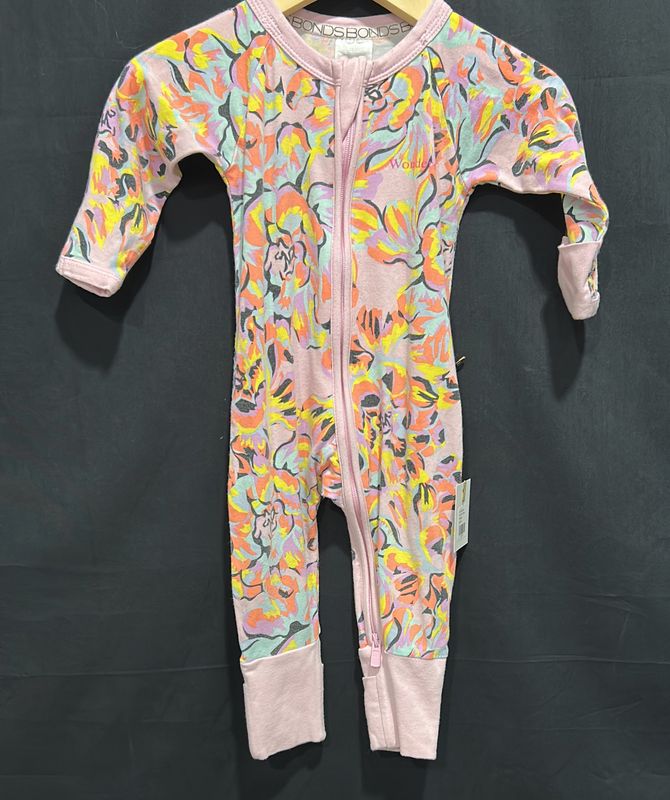 0-3m Bonds Vibrant Flower Sleeper
