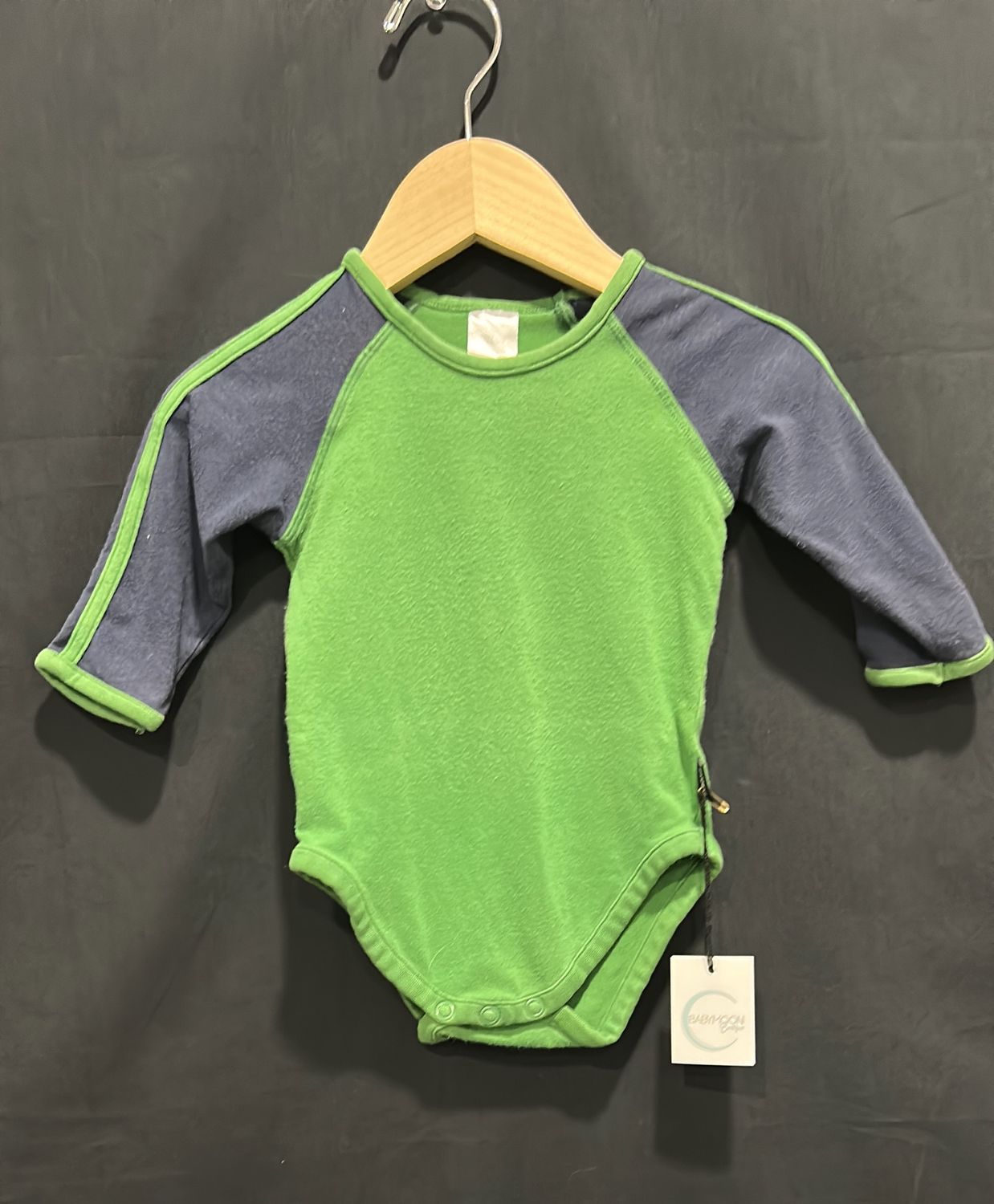 3-6m Bonds Green Onesie
