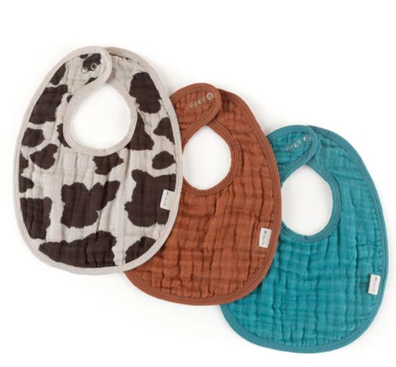Itzy Bib