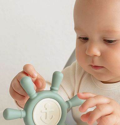 Suction Spinner Toy