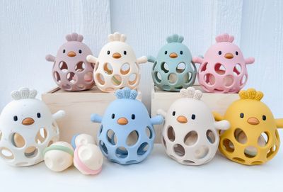 NEW Clucky Chew Chicken