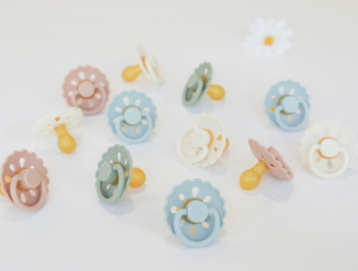 Accessories &amp; Gifts