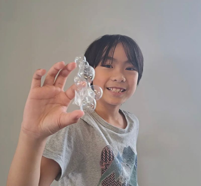 Crazy Catchables Super Strong Bubbles