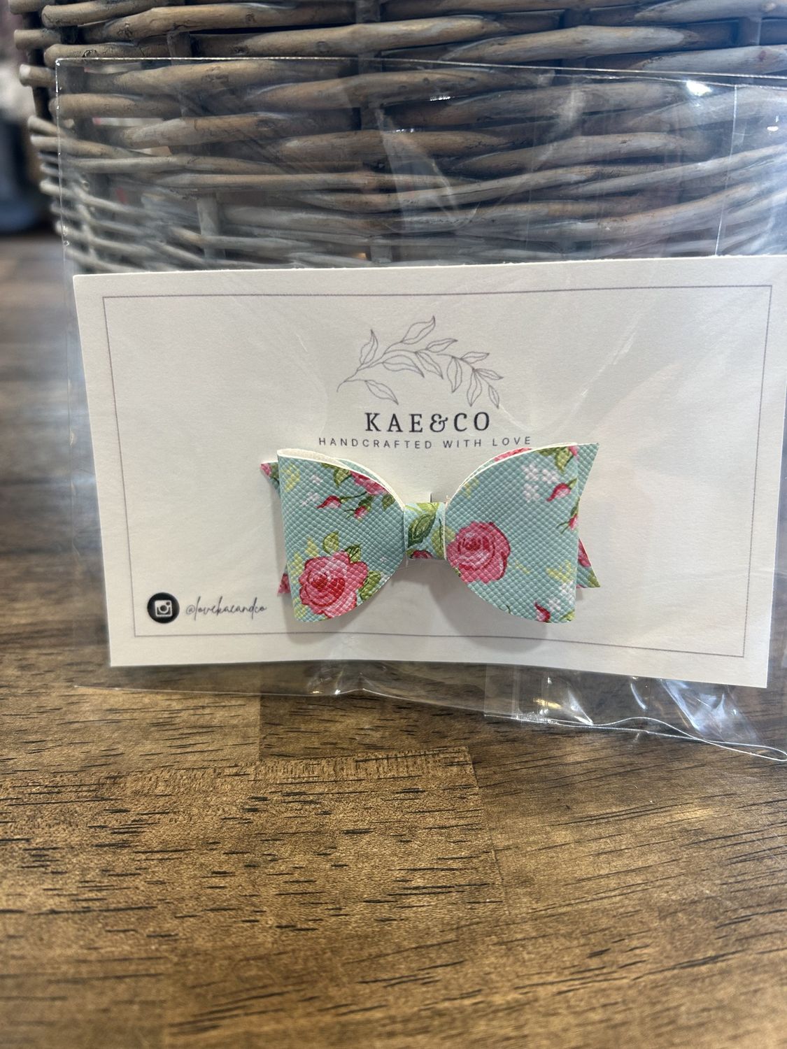 Handmade Bows New, Colour: Blue Floral