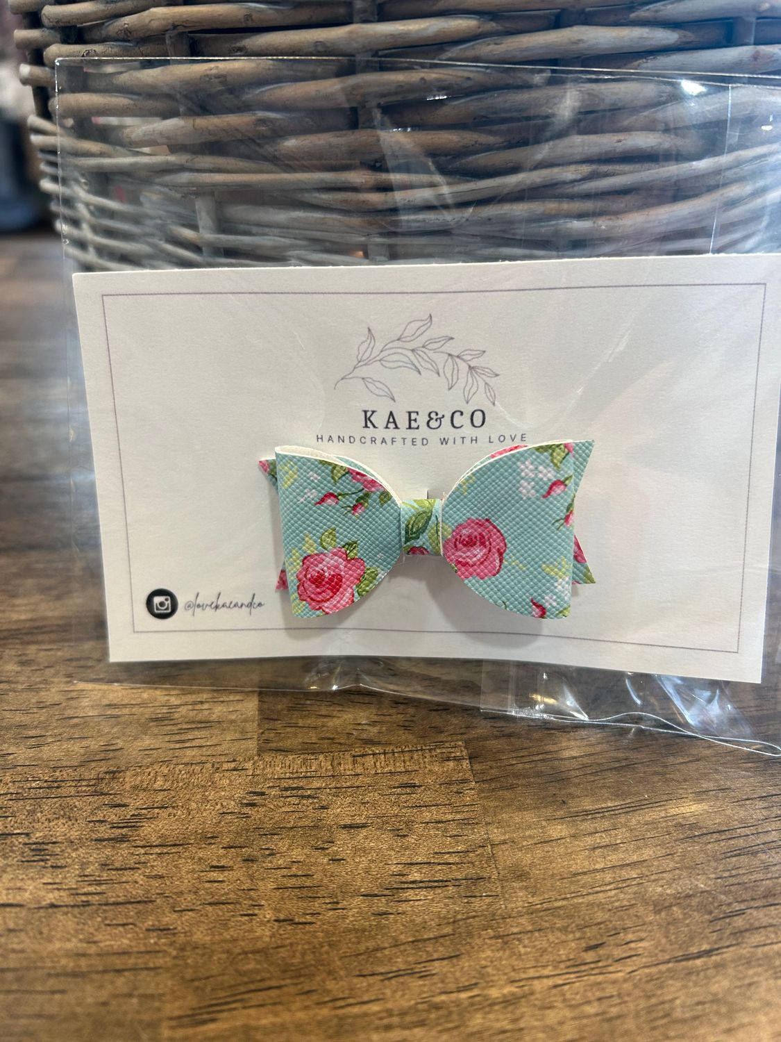 Handmade Bows New, Colour: Blue Floral