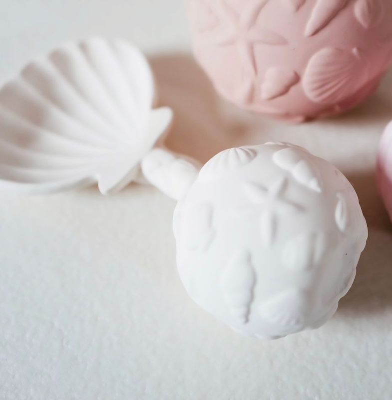 Shell Teether Rattle- White
