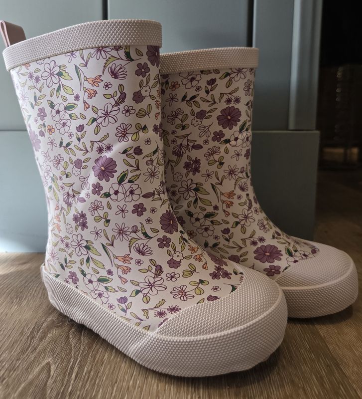 Misty Rose Rubber Boots (sizes 5.5 &amp; up)