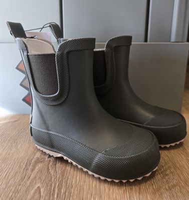 Dino Spikes Short Rubber Boots (sz 3 &amp; 4)