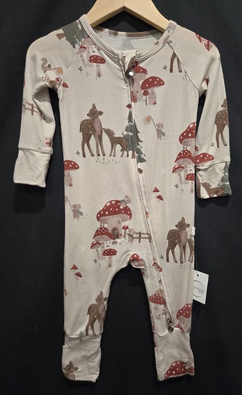 Used 3-6m Loulou Lollipop Mushroom Sleeper