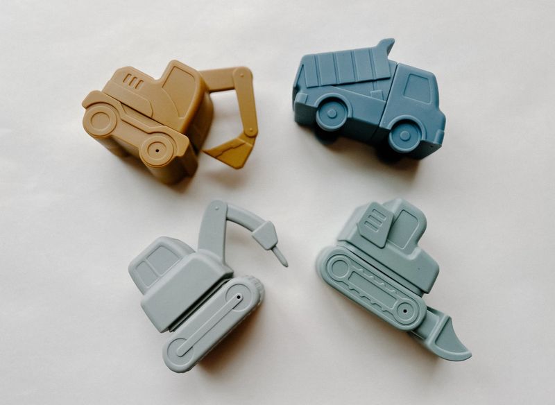 Construction Bath Toys Earth Tones