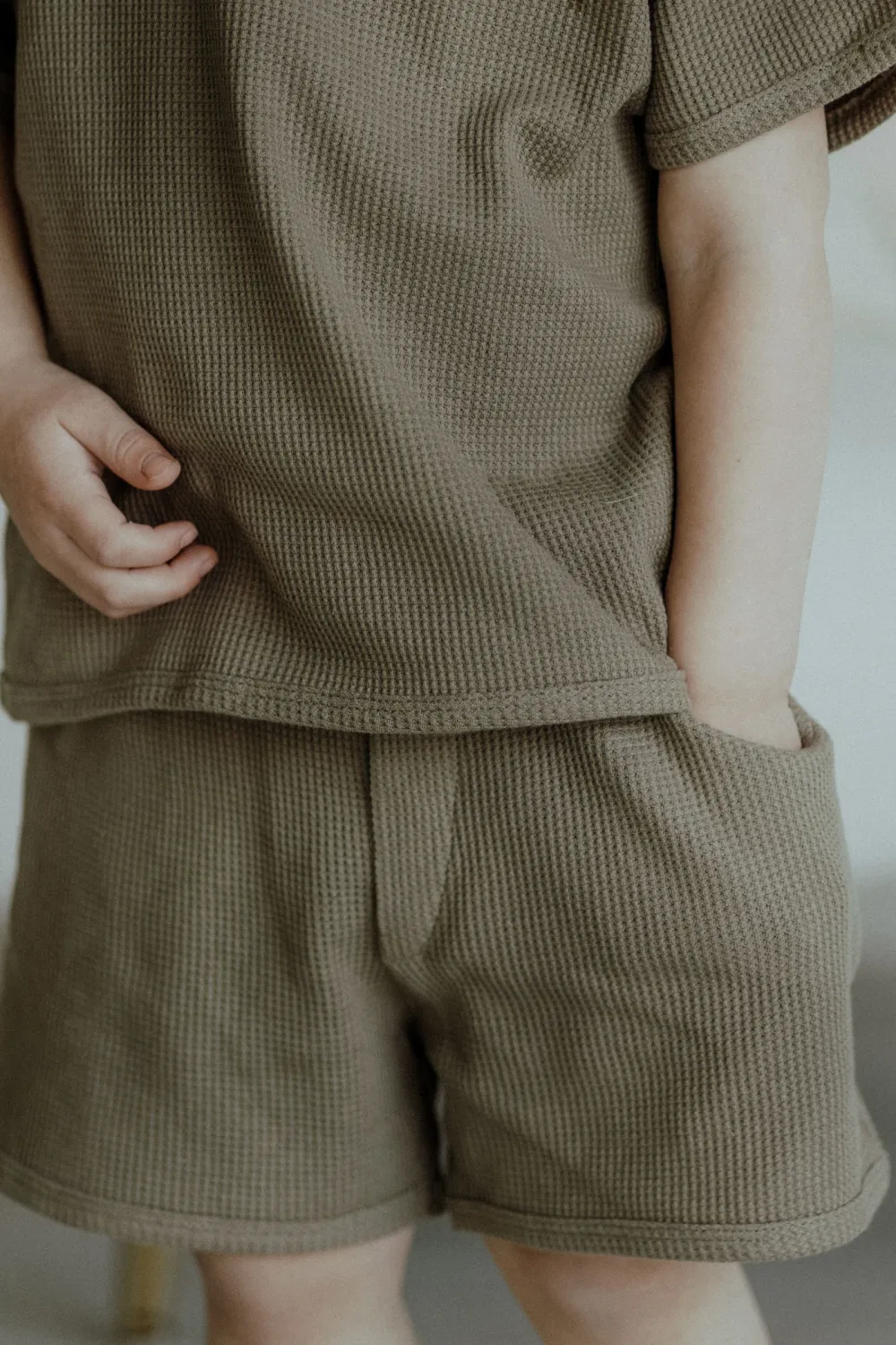Olive Waffle Short Set 2T left, Size: 12-18m
