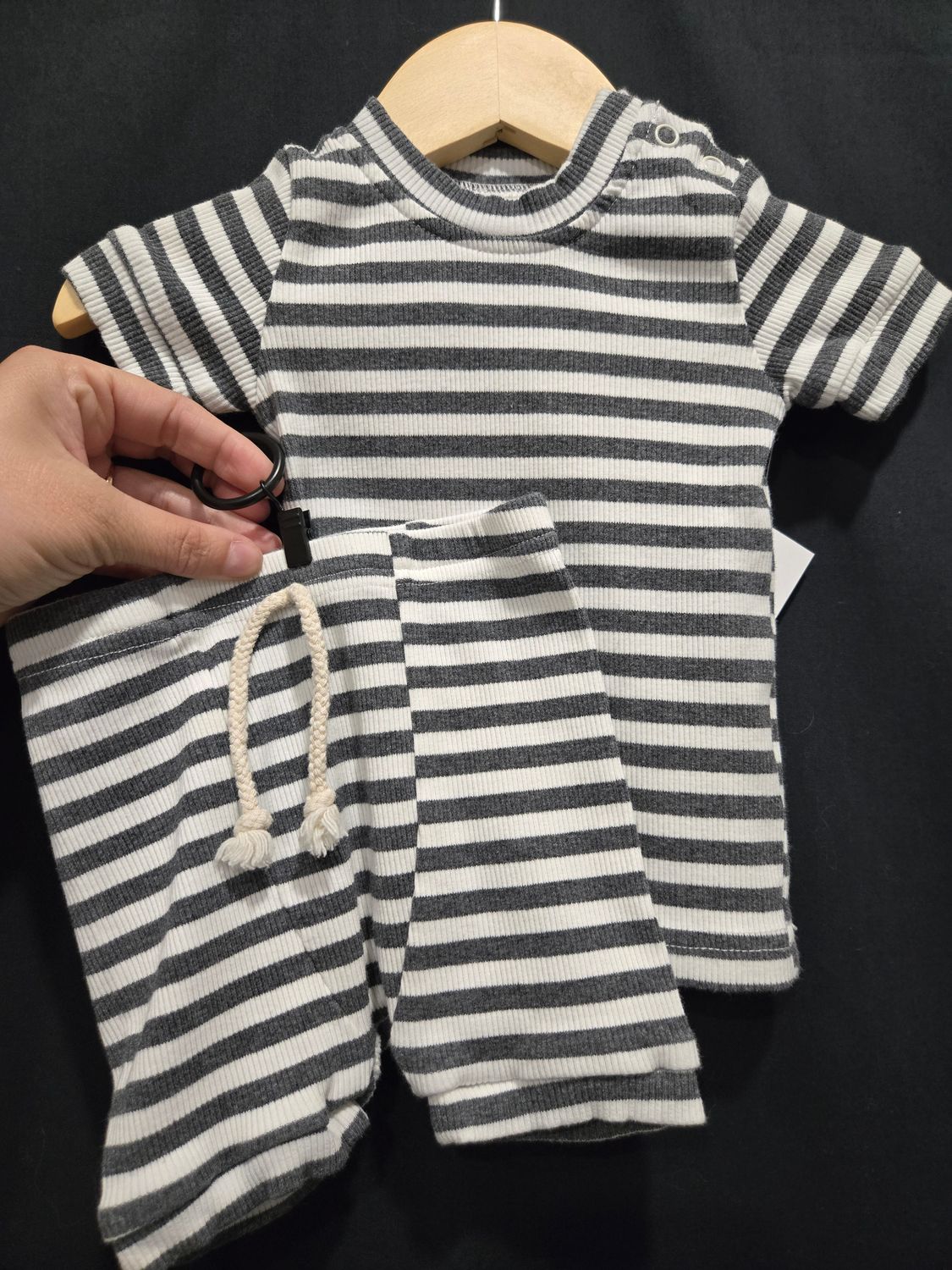 Used 3-6m Mebie Baby Grey 2pc Striped Set