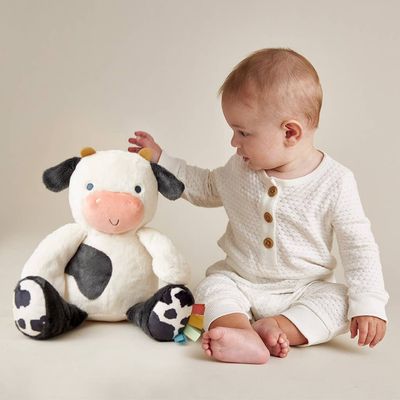 Sweetie Snuggles™ Plush: Cow