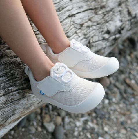 Mini Flyer Sneakers Cream