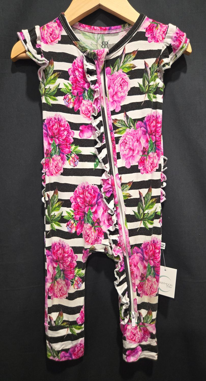 Used 9-12m Bums &amp; Roses SS Sleeper