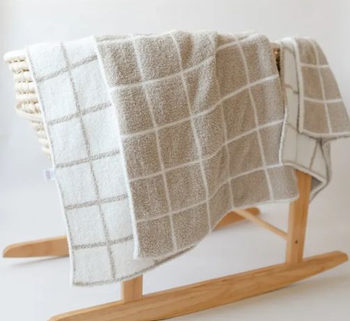 Luna Plush Blanket 30x40, Colour: Latte