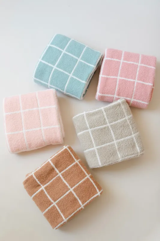 Luna Plush Blanket 30x40