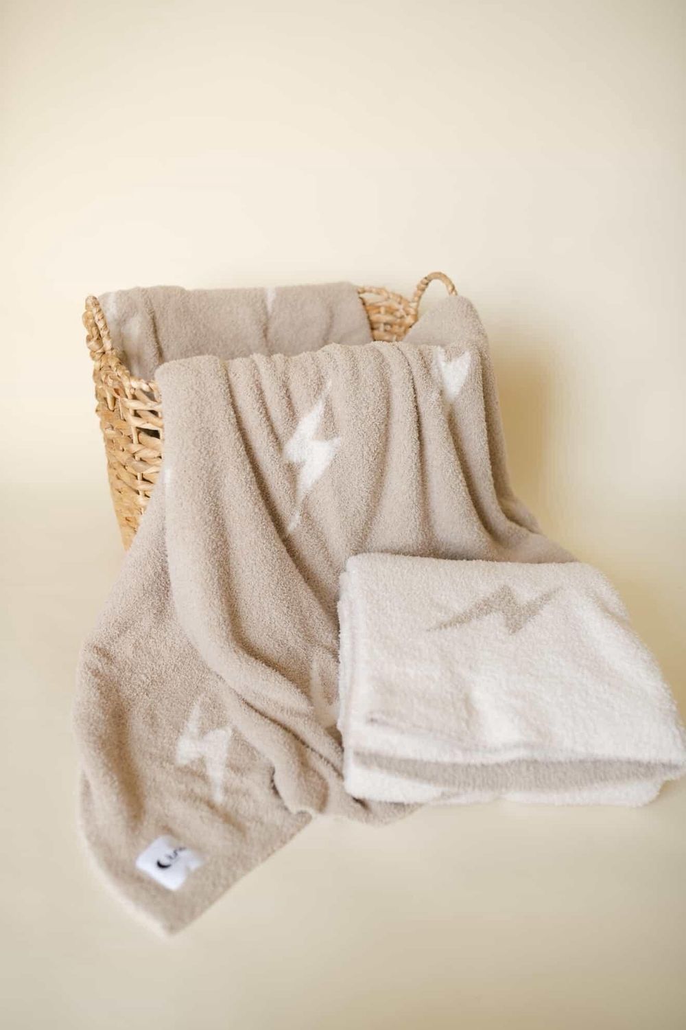 Luna Lightning Blanket 45x45