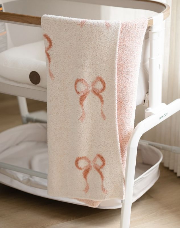 Luna Bow Blanket 30x40