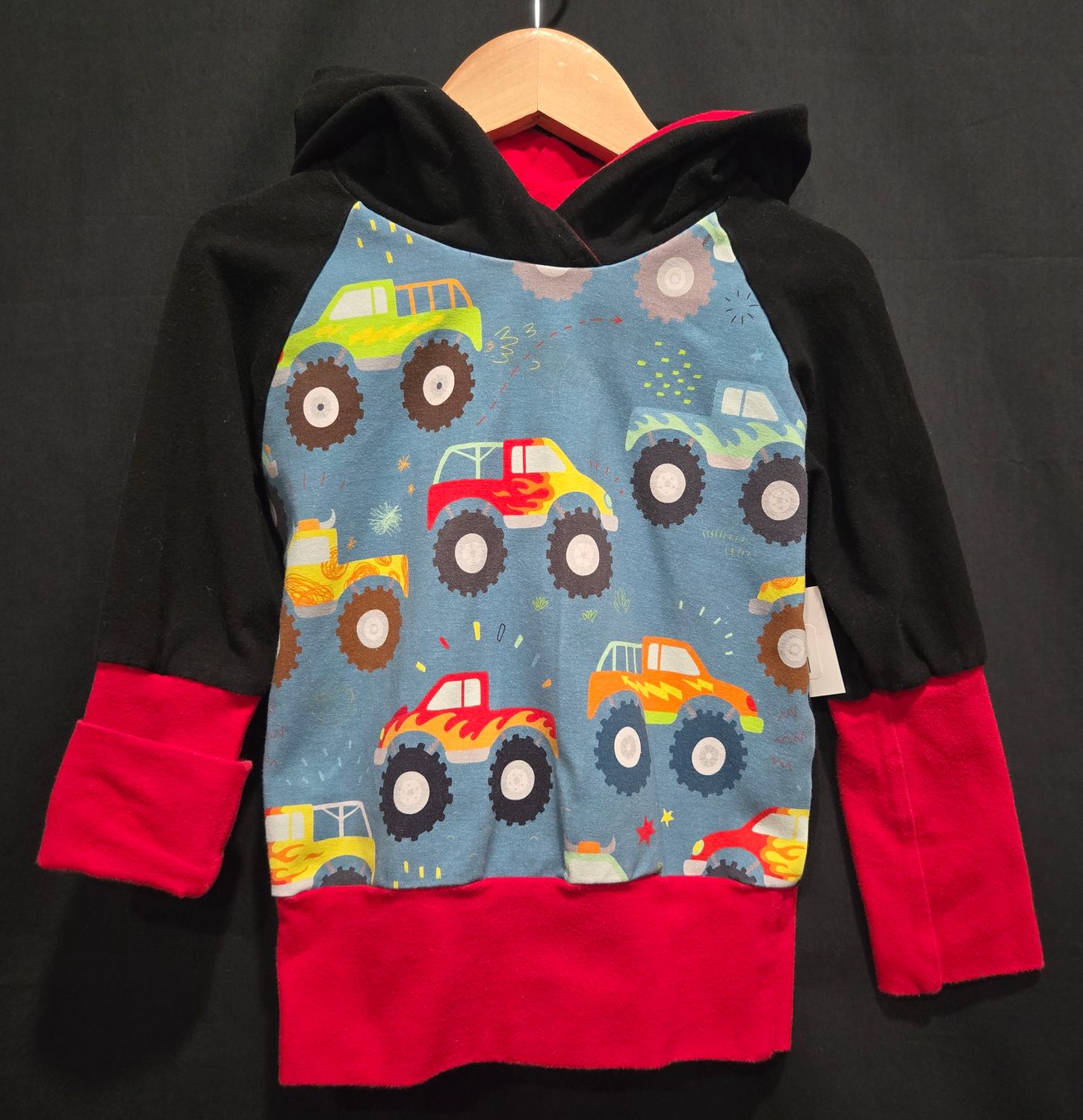 Used 1-3Y Lions &amp; Lambs Truck Sweater