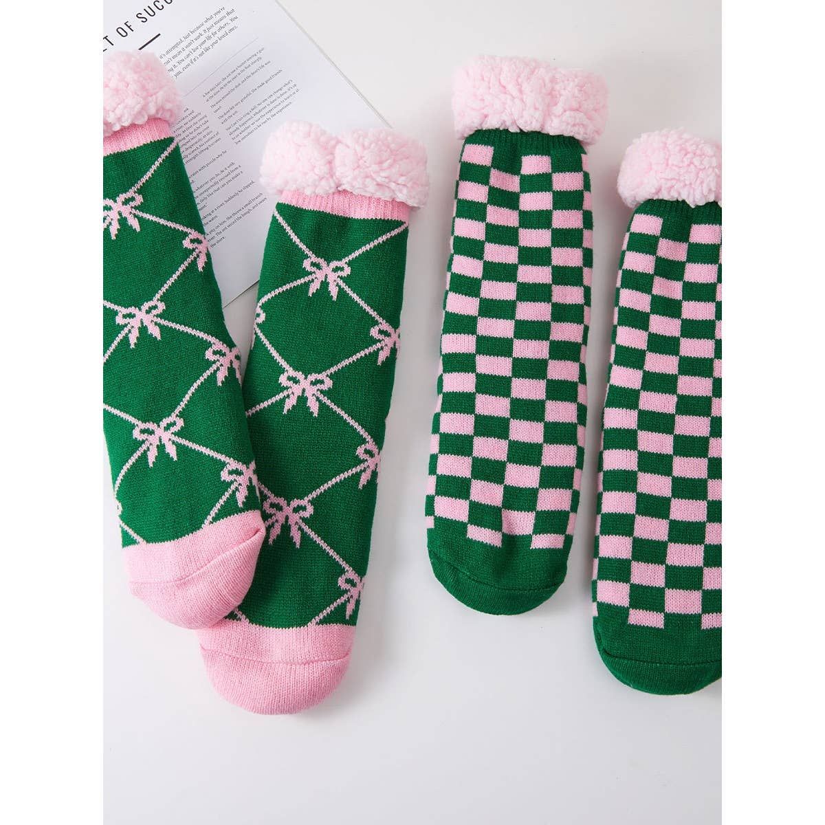 Women's Cozy Bow and Checkerboard Sherpa Lined Socks - 1 pair