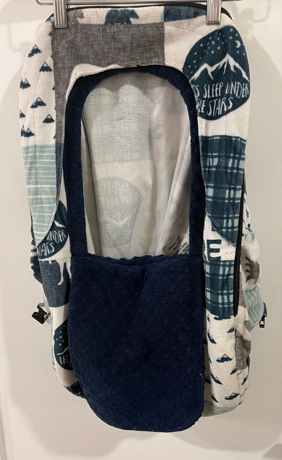 Used Gliz Under The Stars Winter Carseat Cover