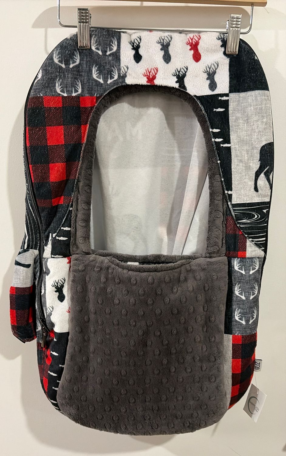 Used Gliz Moose Winter Carseat Cover