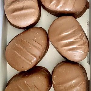 Whip Creme Eggs - Assorted 6 Pack