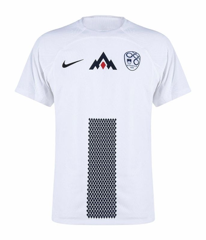 Slovenia Home Soccer Jersey 2024
