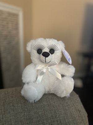 Decorative eyes with eyelashes