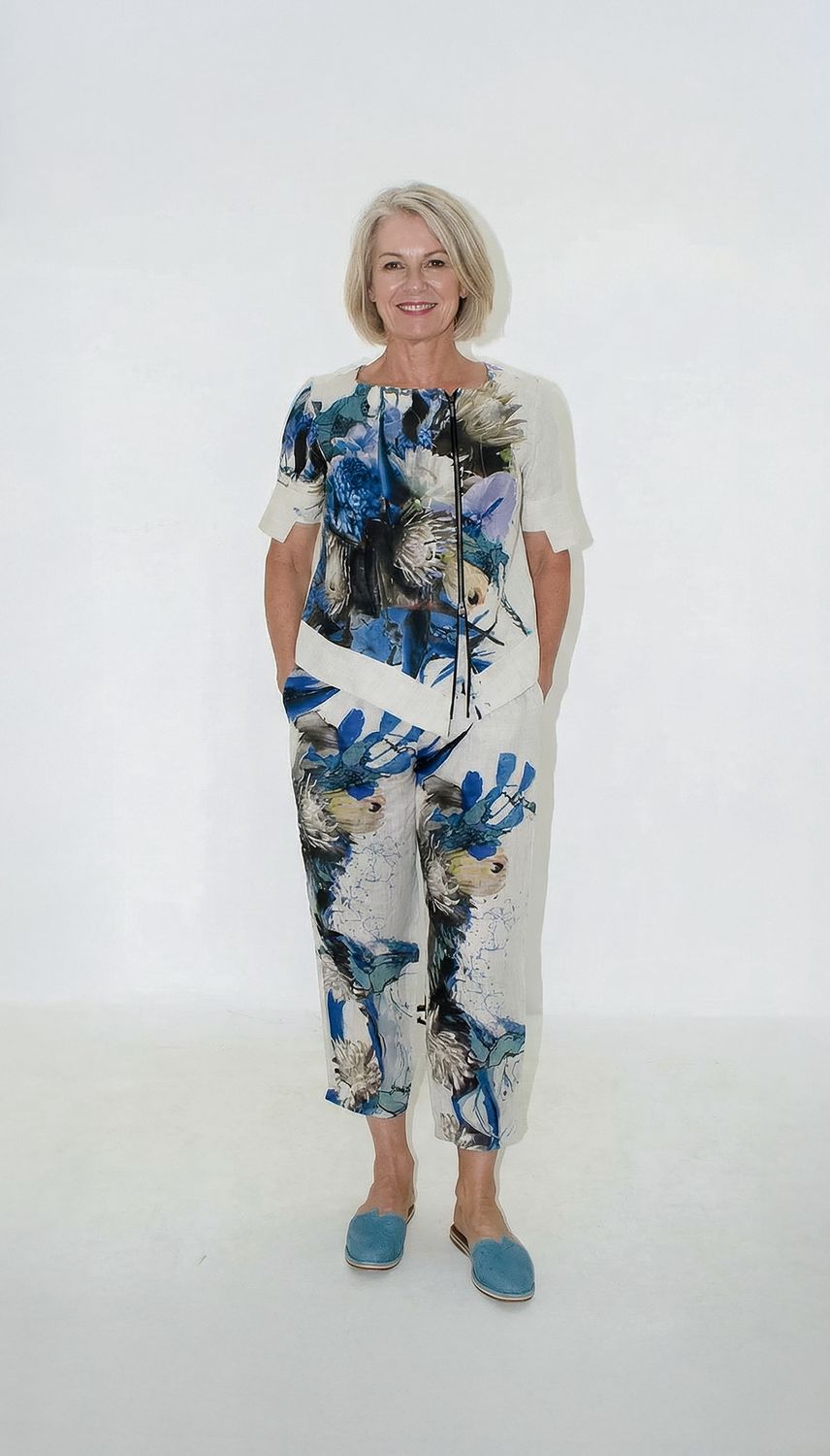 Denise Top | linen, Print: water protea, Size: 0
