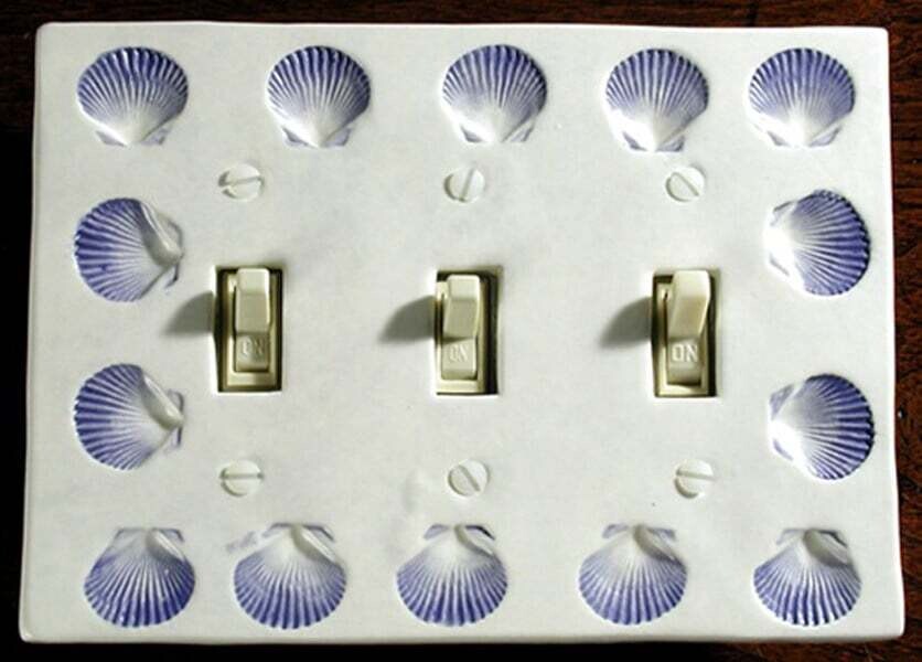 Switch Triple &amp; 6 Screws Scallop