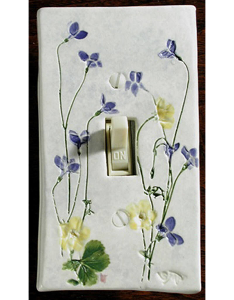 Switch Single Bluets and Cinquefoil