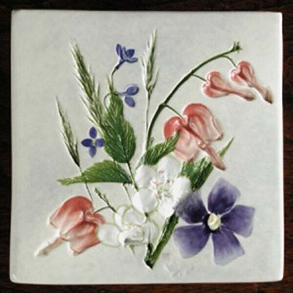 Trivet or Tile 4.25&quot; Bleeding Heart