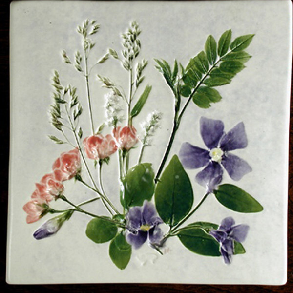 Trivet or Tile 6&quot; Sq Vinca Cherry