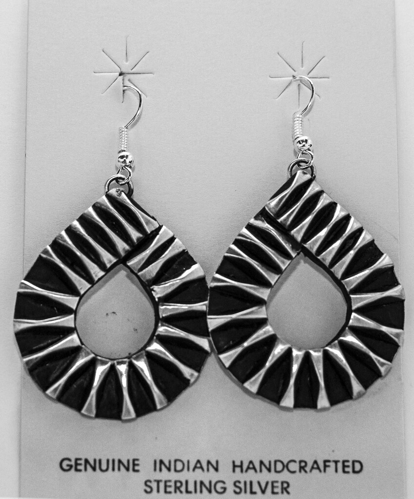 SS/OX STN DIA STL TD HK EARRINGS-LEANDER TAHE